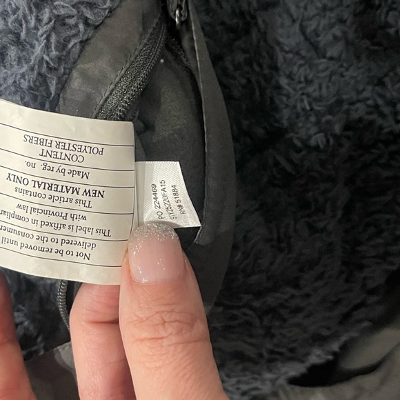 Patagonia Los Gatos Hooded Vest Women Size Small Reversible Gray Purple Zip - Picture 8 of 10